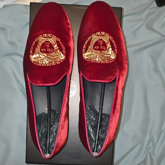 Versace Luxurious Red Velvet Loafers with Gold Medusa - Picture 5 of 5
